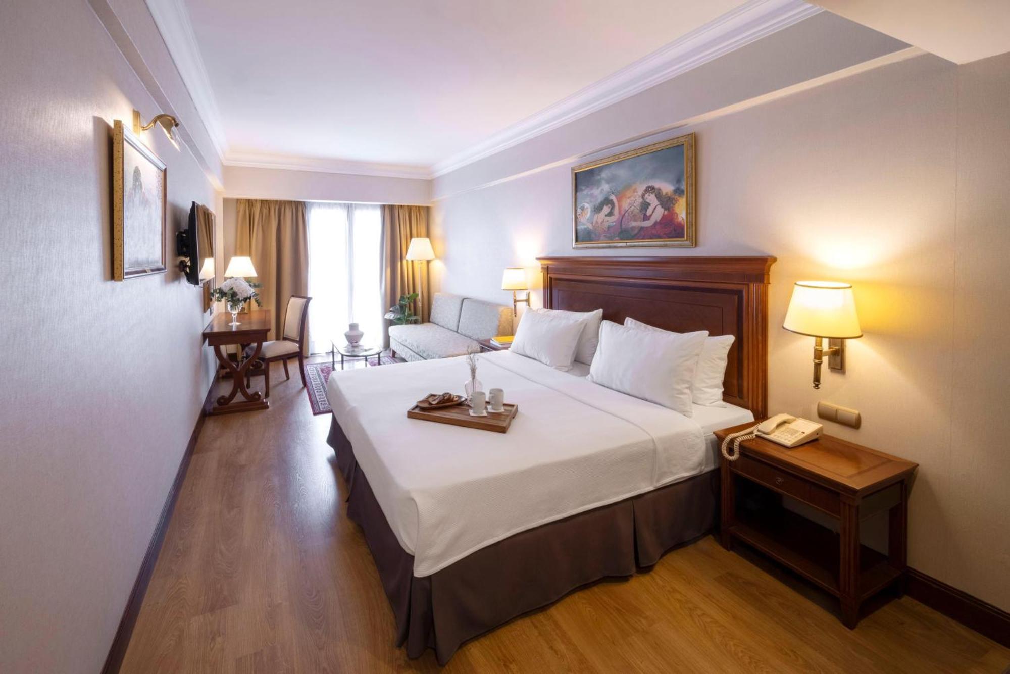 Electra Palace Hotel 5*